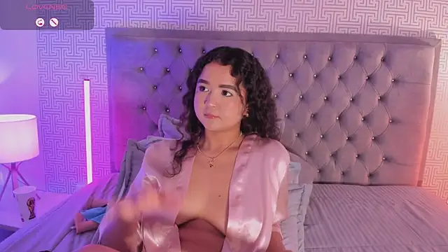 Chatroom XXX en direct de Evaa_Lunna_