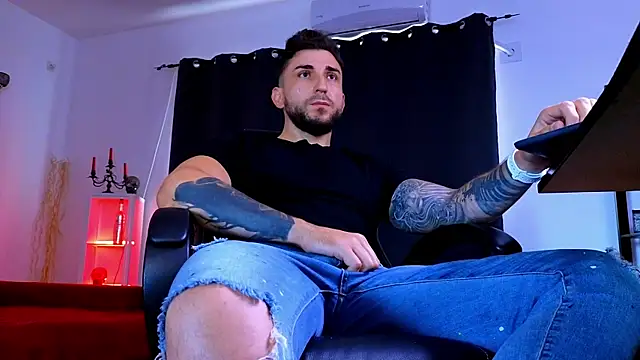 دردشة MightyAaron66 الجنسية المباشرة