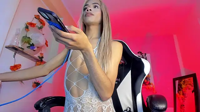 Katy_bratz_ élő XXX-chatje