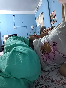 124pakhi Chat XXX in diretta