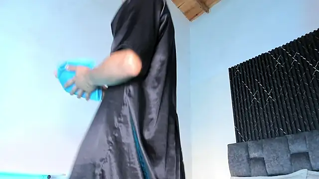 ThiagoSexy005 élő XXX-chatje