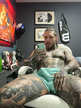 ThomasHells – Naživo XXX chat