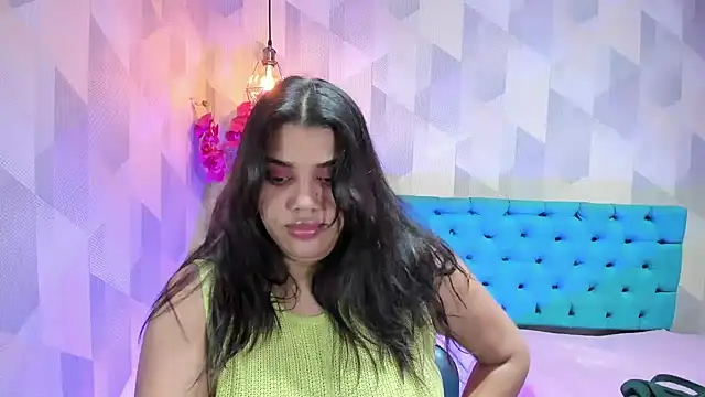 LindaBreeS' Live XXX Chat