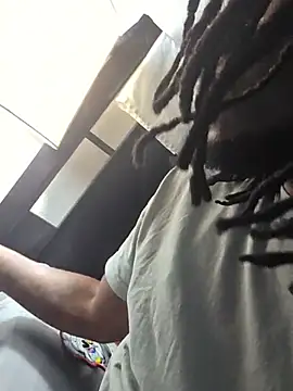 THE_FLOCK: διαδικτυακό σόου στην κάμερα