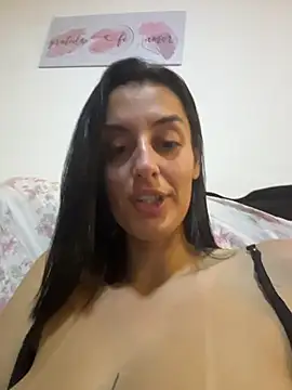 Catmila94 Chat XXX in diretta