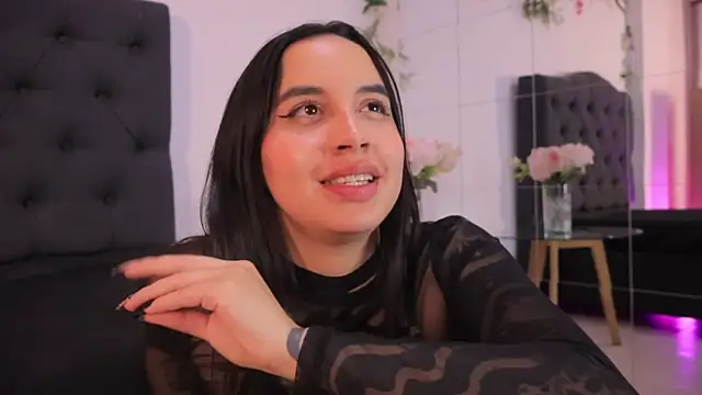 kaylee_lee Adlı Modelin Canlı XXX Sohbeti
