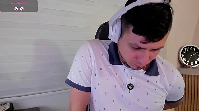 Chat +18 de Rick_Adams ao vivo