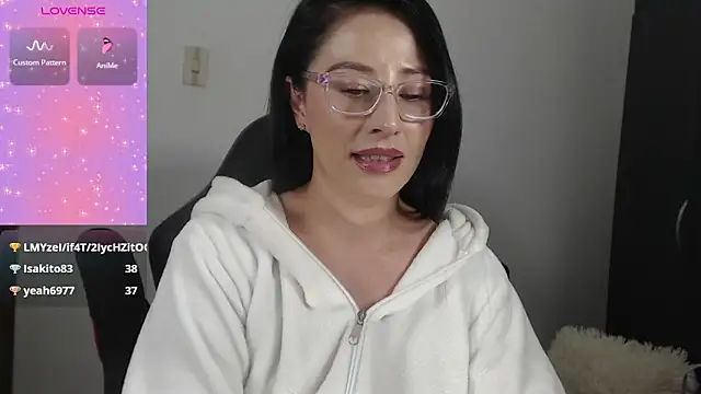 Emma_HotkissのライブXXXチャット