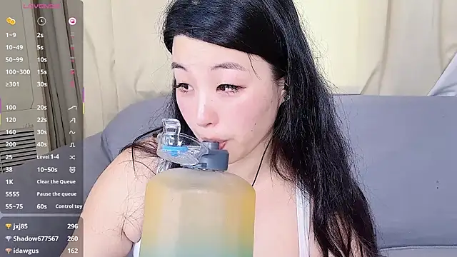 Tavie1744's Live XXX Chat