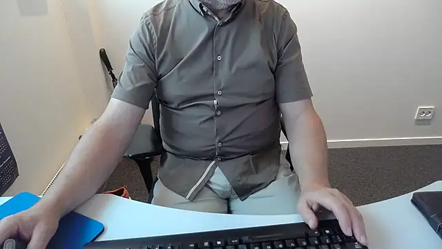 Buggemann Live XXX Chat