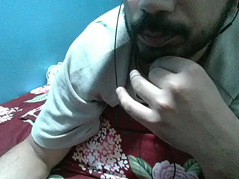 Precumboner live XXX chat