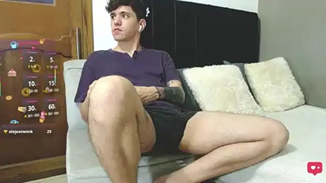 Chat XXX ao vivo de Matteo12_