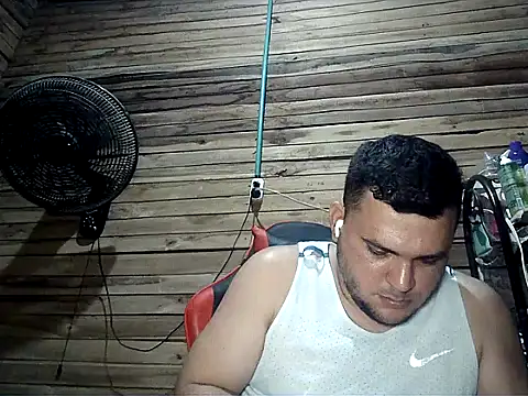 Arcangel_05 XXX чат на живо