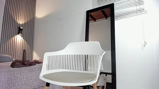 Zafiiraa 即時 XXX 聊天