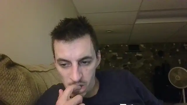 Chatroom XXX en direct de luverrboyy