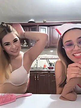 Aurora-Rossi Chat XXX in diretta