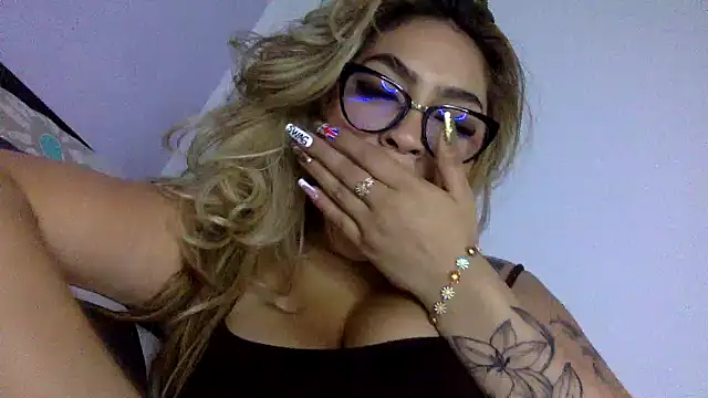 Maddy_Beluci Live XXX-chat