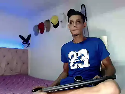 Brendt_Hotx Chat XXX in diretta