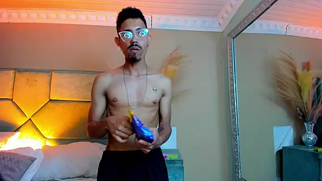 NoaahTylor Obrolan Langsung XXX