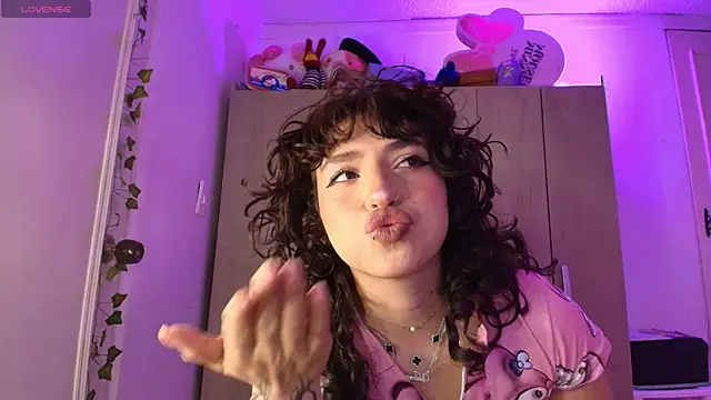Chat +18 de valenor_ ao vivo