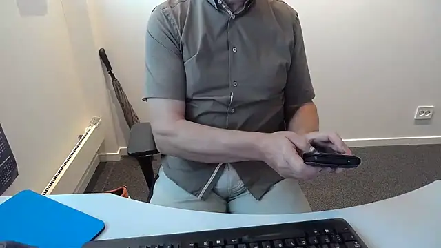 XXX chat uživo modela Buggemann