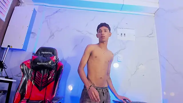 Chat XXX en directo de Joseph18_