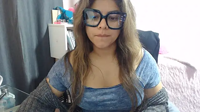 KatteAngelLat's Live XXX Chat