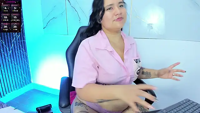 natasha_adam21 Adlı Modelin Canlı XXX Sohbeti