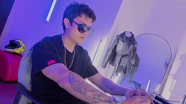 angel_still_ live XXX chat