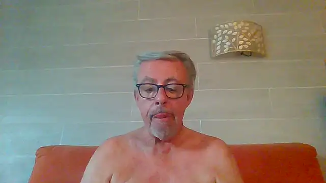 tuggy59n Live XXX chat