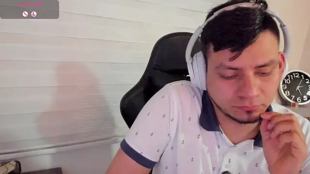 Chat XXX en directo de Rick_Adams