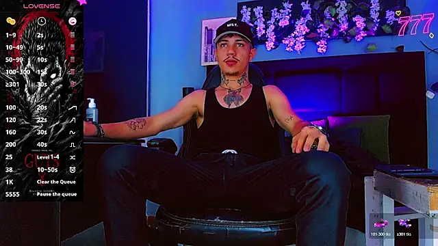 XXX chat uživo modela HannibalLester