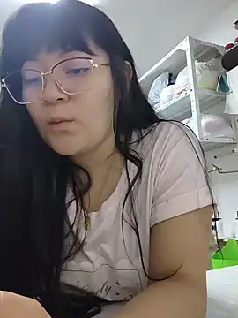 Louise_0105 – Naživo XXX chat