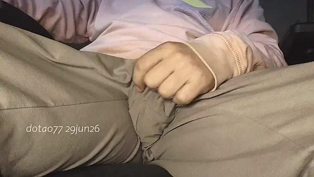 XXX chat uživo modela doTao7