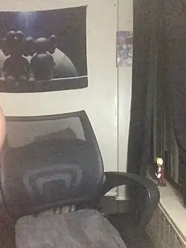 Czat XXX na żywo – slimgod13