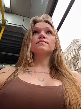 StreetSquirt Live XXX-Chat
