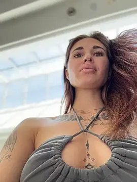 Czat XXX na żywo – Charming_Ritta