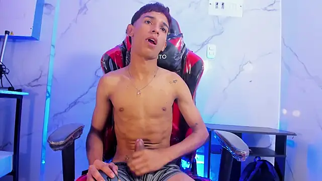 Онлайн чат XXX Joseph18_