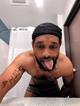 Chat XXX en directo de TheGoldenBoldy321