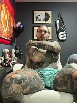 ThomasHells live XXX chat