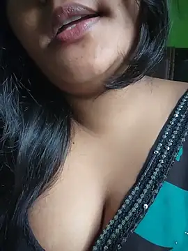 XXX chat uživo modela Aruna-1