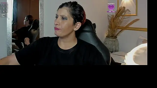 mistress_flame élő XXX-chatje