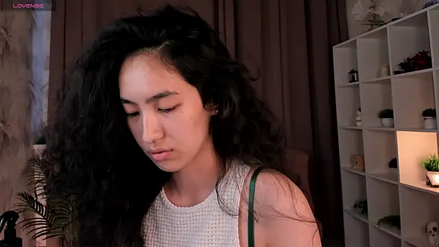 Živý XXX chat FlirtyAura