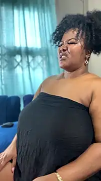 SultryBusty's Live XXX Chat