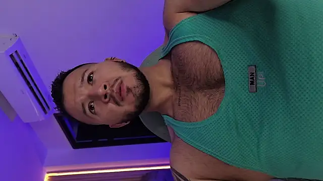 Chat XXX en directo de mister_miike