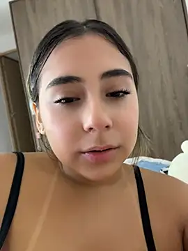 MelodyRey__ লাইভ XXX চ্যাট