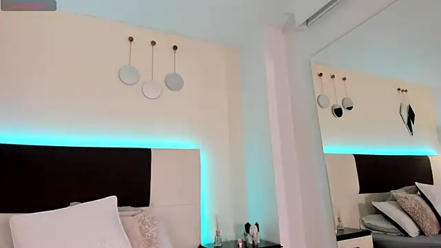 Sky_Loren লাইভ XXX চ্যাট