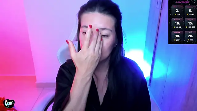 Chat XXX en directo de Saskyaa