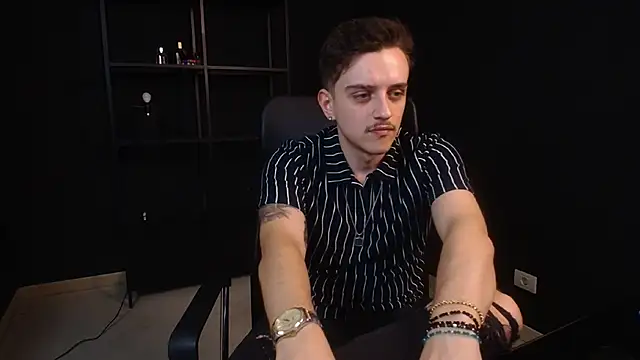 FelixStarkk: απευθείας συνομιλία ΧΧΧ