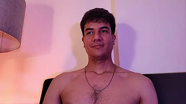 Derek_stud_のライブXXXチャット